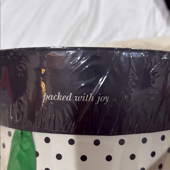 Polka Dot and stripes Kate Spade Gift box set - Picture 3 of 6